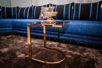 TABLE DE COIN VAN ROON